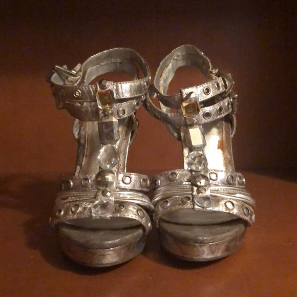 Silver High Heels - Picture 3 of 3